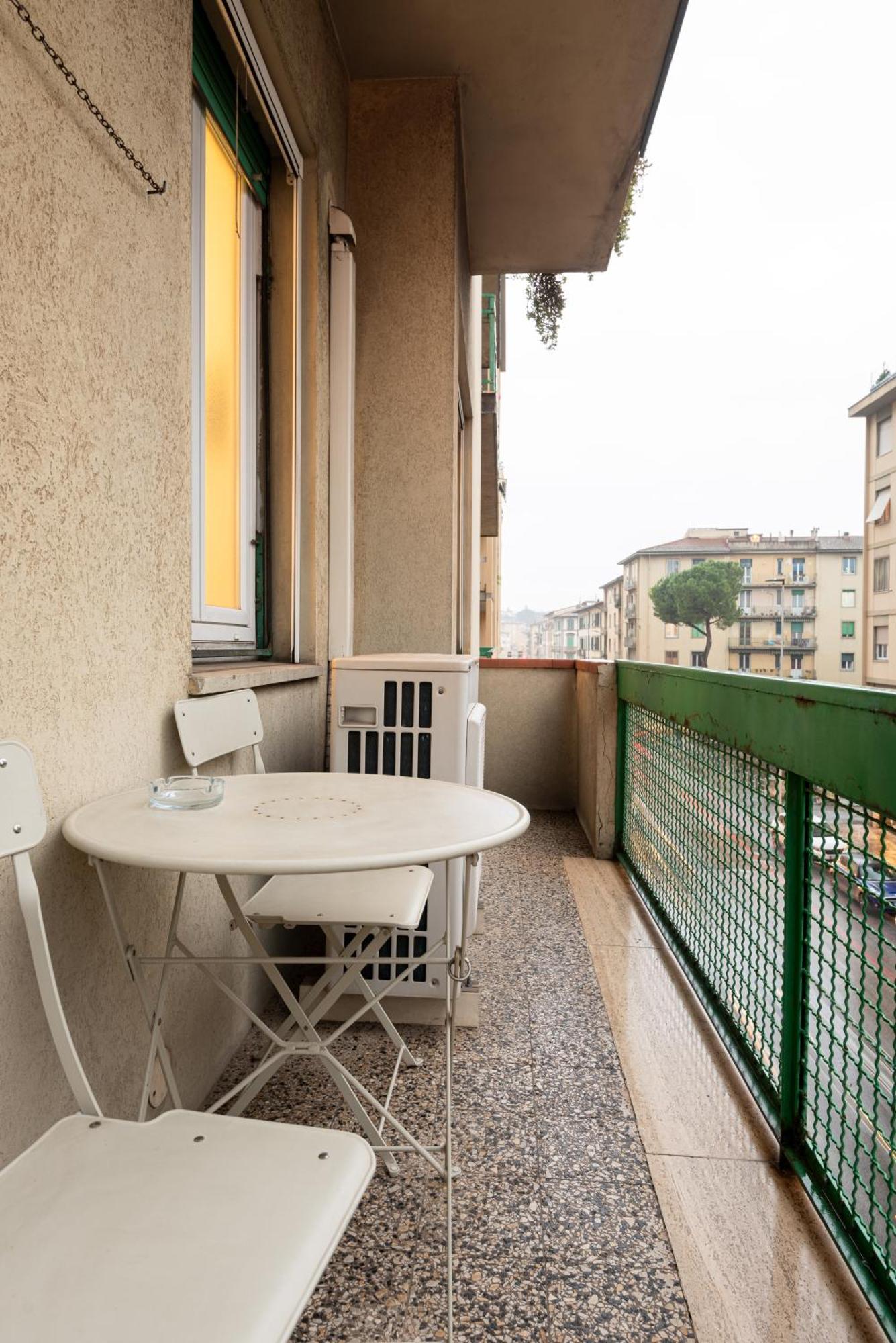 Comfortable Apartment 10 Minutes From City Center Firenze Bagian luar foto